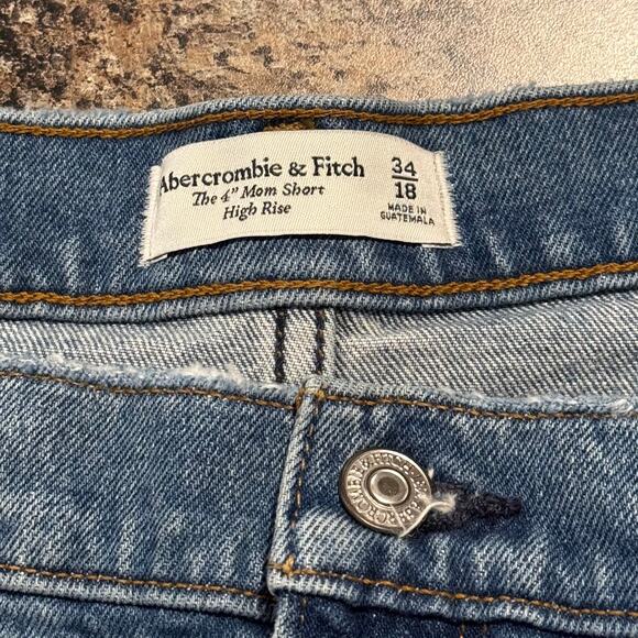 NWT Abercrombie & Fitch Jean Shorts Mom High Rise Y2K 90s Distressed Blue 34/18 - Picture 2 of 6